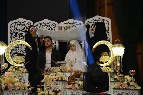برگزاری مراسم عقد ۲۲۰ زوج بسیجی + عکس