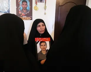 فراخوان مادر شهید   روح الله عجمیان برای حمایت از حجاب
