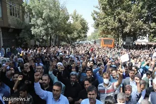 حضور پرشور مردم انقلابی دارالمومنین همدان در راهپیمایی محکومیت اغتشاشگران&nbsp;&nbsp;&nbsp;&nbsp;&nbsp;&nbsp;&nbsp;