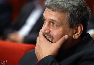 هر کس مورد حمایت رسانه&zwnj;های خارجی باشد از ما نیست