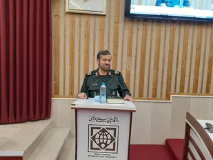 اساتید دانشگاه، علمداران حوزه &laquo;جهاد تبیین&raquo; هستند/ اردوکشی دشمنان انقلاب، در حوزه مبانی فکری ماست