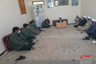 دیدار جمعی کارکنان ناحیه مقاومت بسیج سپاه زهک با امام جمعه این شهرستان
