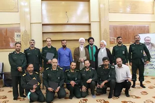 بسیجیان ناحیه مقاومت بسیج میبد با آیت الله اعرافی دیدار  کردند