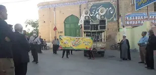 اجرای برنامه کاروان شادی نسیم کرامت در سطح شهر شاهرود+ تصاویر