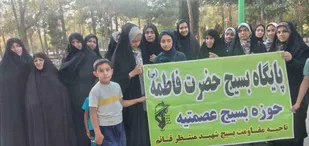 برگزاری نشست های بصیرتی با هدف ارتقاء سطح علمی بسیجیان/یادواره شهدا برگزار شد