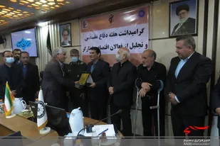 تجلیل از فعالان اقتصادی ایثارگر استان بوشهر/ انضباط اقتصادی خدمتی از اصناف در دفاع مقدس بود