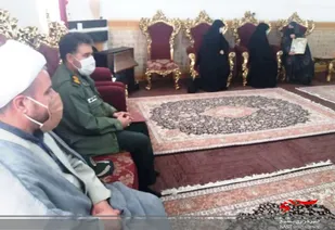 خانواده&zwnj;های شهدا راهنما و هادی همه ما در جامعه هستند