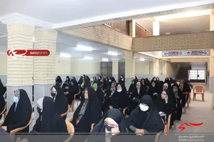 برگزاری نشست بصیرتی حوزه خواهران فاطمیه در تکیه دوازده امام