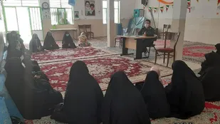 توجیه گردان&zwnj;های سایبری و فضای مجازی خواهران بسیجی میبد