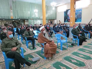 بصیرت به معنای شناخت دشمن داخلی است