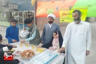 برپایی ایستگاه صلواتی به مناسبت ولادت حضرت علی(ع) در شهرستان ایرانشهر