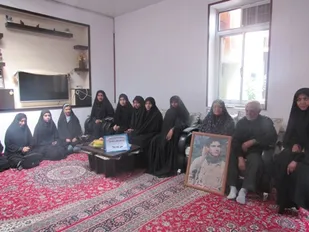 دیدار با خانواده شهید اصغر تاجی