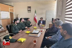 تقدیر فرماندهان بسیج ملایر از بخشدار مرکزی در هفته دولت+تصاویر