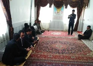 دیدار با خانواده شهید دانش آموز در لردگان