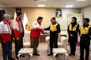 امضای تفاهم نامه همکاری شرکت توزیع برق تبریز با هلال&zwnj;احمر آذربایجان شرقی