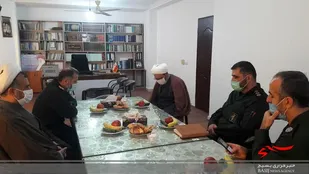 گرانی&zwnj;ها ناشی از عدم برنامه&zwnj;ریزی درست مسئولان است / سپاه برای حل مشکلات مردم پای کار است