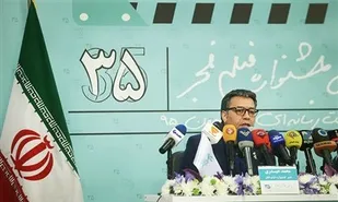 هنرمندان به احترام هنر و سینما با لباس رسمی حضور یابند