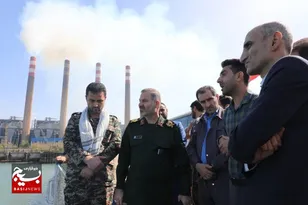 تصاویر / بازدید فرمانده سپاه کربلا از نیروگاه شهید سلیمی نکا