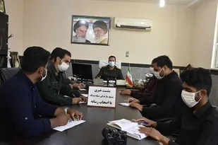 در بسیج سازندگی همه  با خلوص نیت و روحیه انقلابی  انجام وظیفه می نمایند