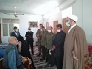 تجلیل از خانواده شهدا در مهریز