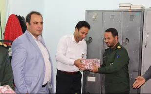 دیدار فرمانده ناحیه مقاومت بسیج محمدرسول الله (ص) با پرسنل آتش نشانی بندر کنگان