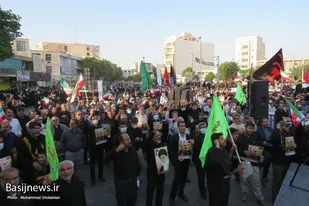 تجمع مردم بوشهر در میدان امام خمینی (ره)