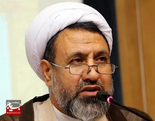 شهدا با بصیرت فداکاری کردند