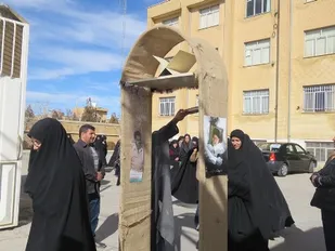 اعزام بسیجیان بروجن به مشهد
