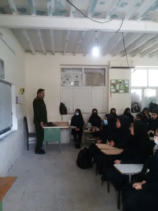 جهاد تببین راهکاری مهم برای مقابله با جنگ نرم دشمنان علیه نسل جوان است