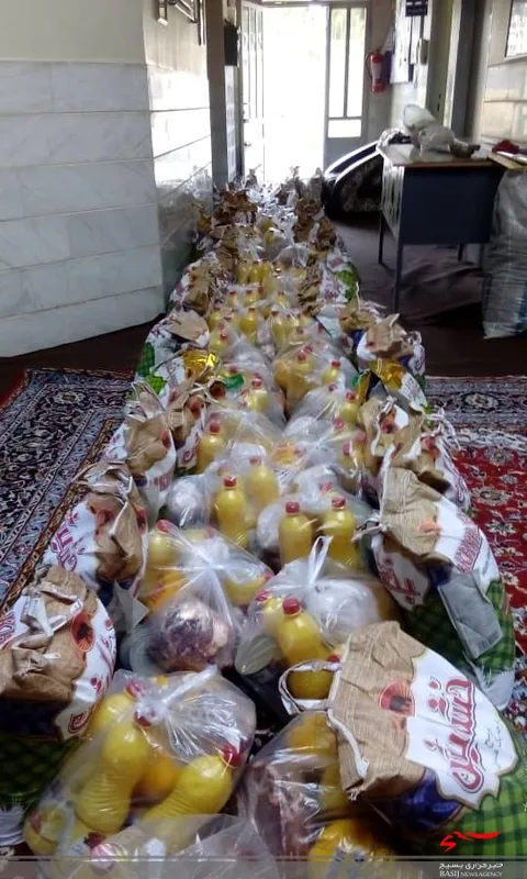 توزیع۲۵۰بسته مواد غذائی ویژه نیازمندان در سال جدید/ یکی از افتخارات سپاه خدمت به اقشار محروم ونیازمند جامعه