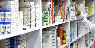 ارتقای جایگاه فارس در حوزه دارو و تجهیزات پزشکی/ شیراز به&zwnj;عنوان قطب دارویی مطرح شود