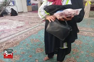 تهیه و توزیع گوشت نذری به مناسبت دهه فجر