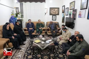 دیدار فرمانده مرکز بسیج شهید تندگویان با خانواده شهیدان مدافع حرم داوود نریمیسایی و محمود مراد اسکندری