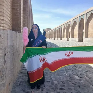 روایت زنانی که پل خواجو را مادرانه فتح کردند