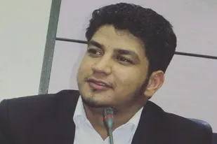 امروز زنان یمنی واقعا زینبی(ع) رفتار می کنند