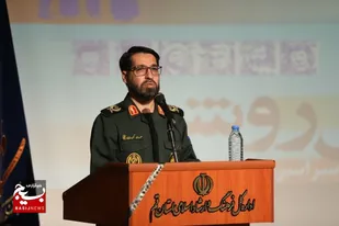 هنرمندان معمار تمدن نوین اسلامی هستند