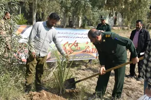برگزاری مراسم روز درختکاری توسط لشکر عملیاتی ۷ولی عصر عج خوزستان