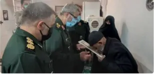 سردار غیب پرور با خانواده شهداء سلماس دیدار کرد