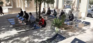 تجدید میثاق دانش آموزان بسیجی با شهدای شهرستان فارسان