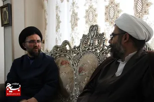 دیدار فرمانده و مسئول دفتر نمایندگی ولی فقیه سپاه ساوجبلاغ با سادات روحانی