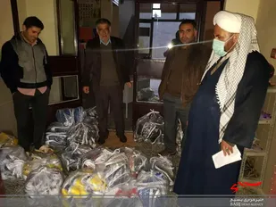 اهدای کفش به دانش آموزان محروم پشتکوه فریدونشهر