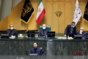 وزیر بهداشت باید بتواند با تعارض منافع مقابله کند
