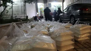 کمک جهادگران در حمیدیه به نیازمندان