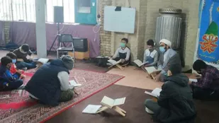 حلقه صالحین پایگاه بسیج کربلا برگزار شد