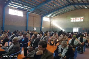 تجمع سربازان ولایت در فامنین