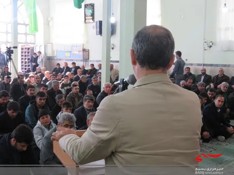 راه حل مشکلات این روز های کشور  حضور گسترده در انتخابات و انتخاب آگاهانه است
