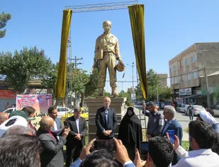 رونمایی از اِلمان شهید پرویز اژدو در شهرستان درگز+عکس و فیلم