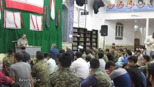 بسیج باید مطیع مسجد، حامی مسجد، عامل به قرآن و حافظ قرآن باشد.