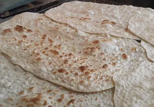 توزیع رایگان 15 هزار قرص نان در استان زنجان
