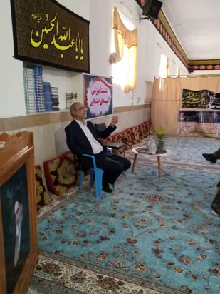 جلسه پیشگیری از آسیب های اجتماعی برگزار شد/نباید درس خواندن مانع ازدواج دختران شود